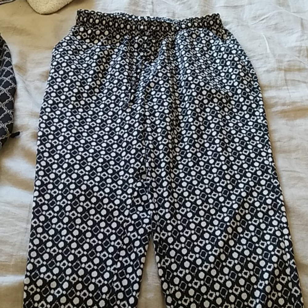 Loose pants